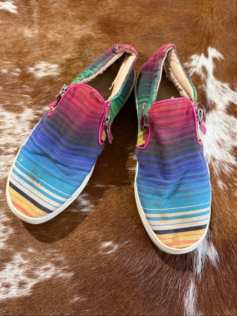 Serape Very Volatile Slip Ons